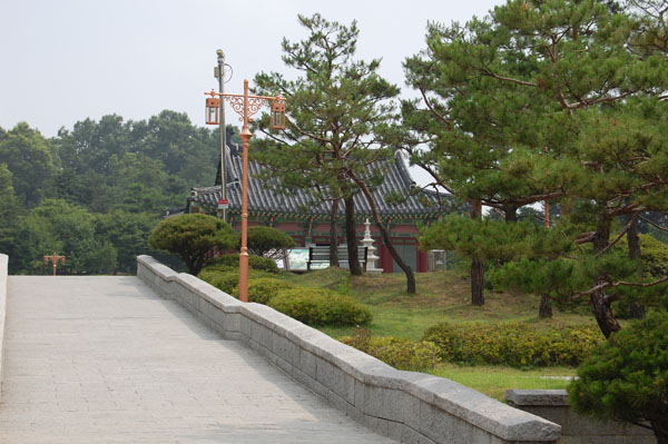 CheongjuHeungDeokTemple1